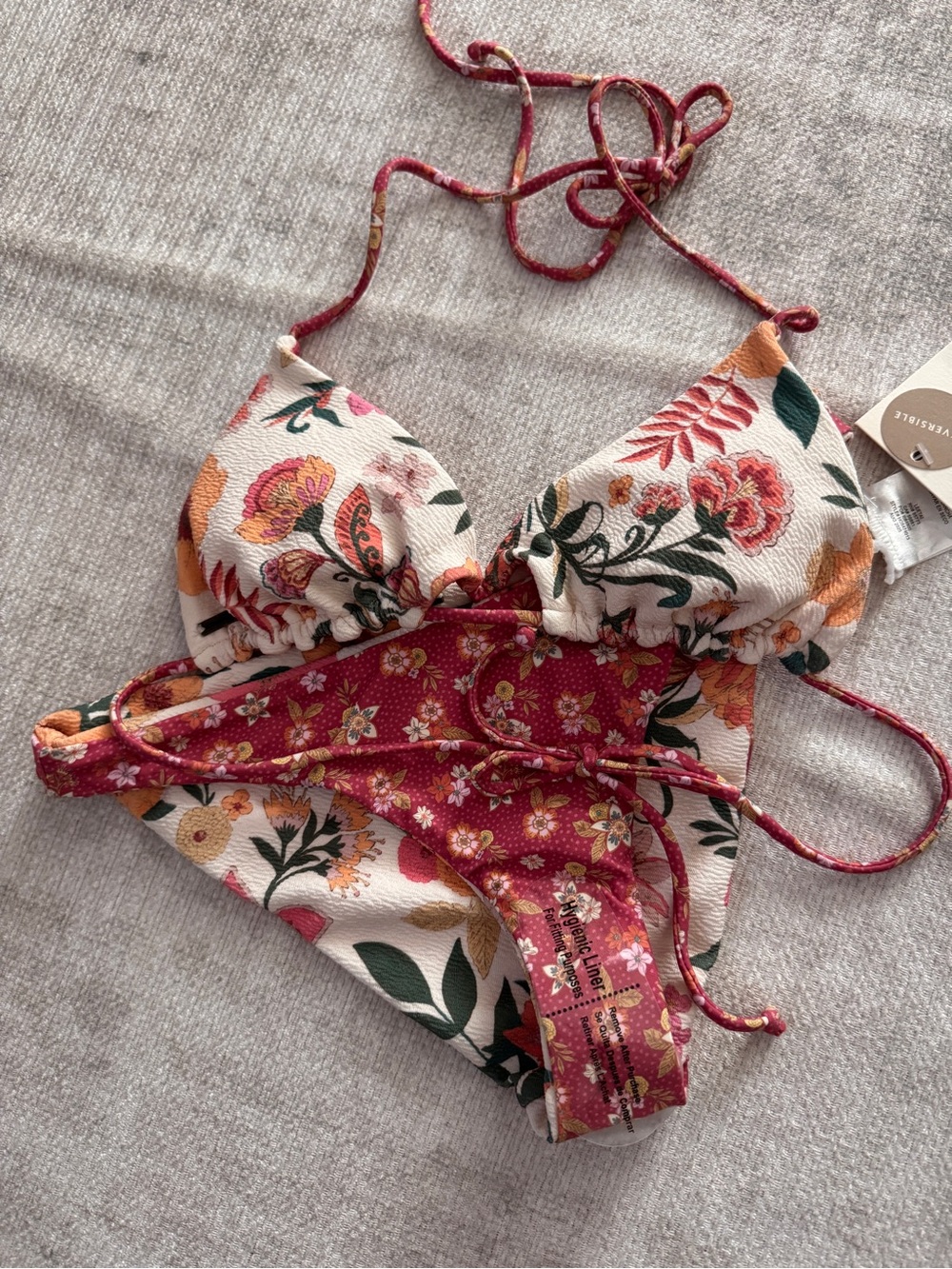 O’Neill Reversible Camellia Floral Bikini XS NWT - Picture 6 of 12